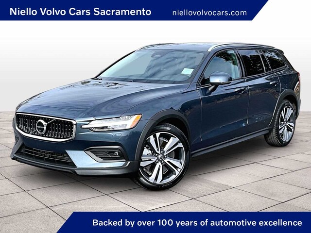 2025 Volvo V60 Cross Country Plus B5 AWD