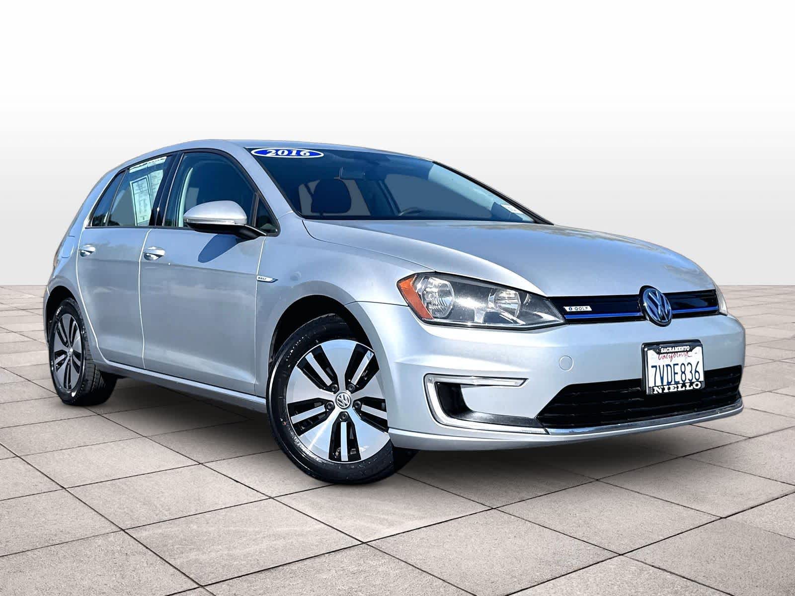 Used 2016 Volkswagen e-Golf e-Golf SE with VIN WVWKP7AU0GW913217 for sale in Sacramento, CA