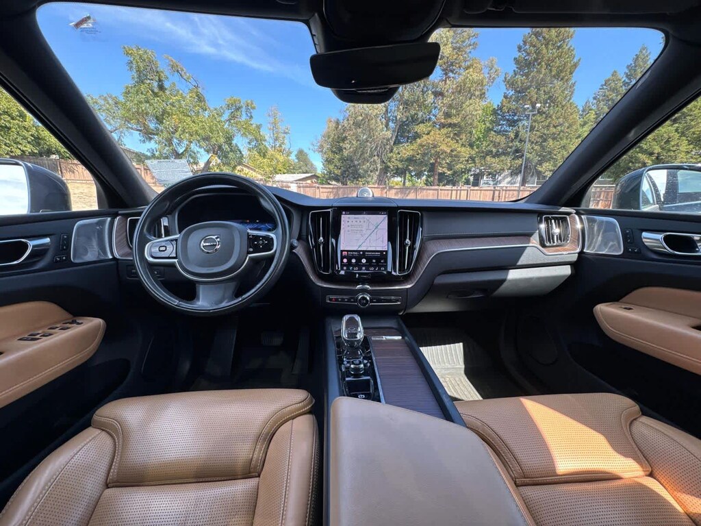 Used 2022 Volvo XC60 Recharge Plug-In Hybrid Inscription T8 eAWD PHEV