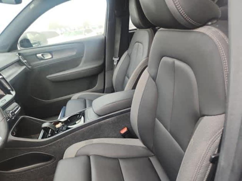 Used 2023 Volvo XC40 Recharge Pure Electric Core