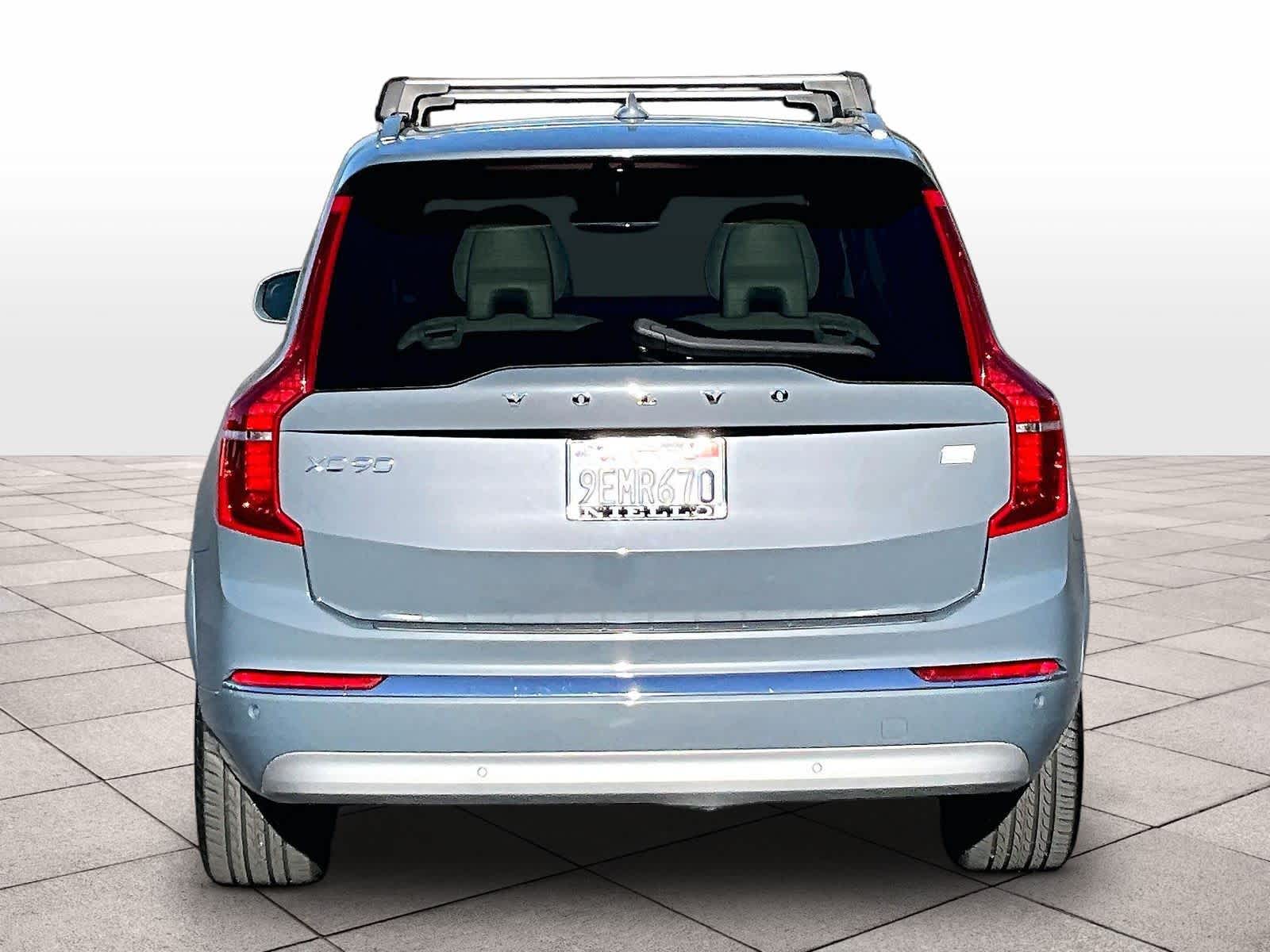 2022 Volvo XC90 Recharge Plug-In Hybrid Inscription photo 4