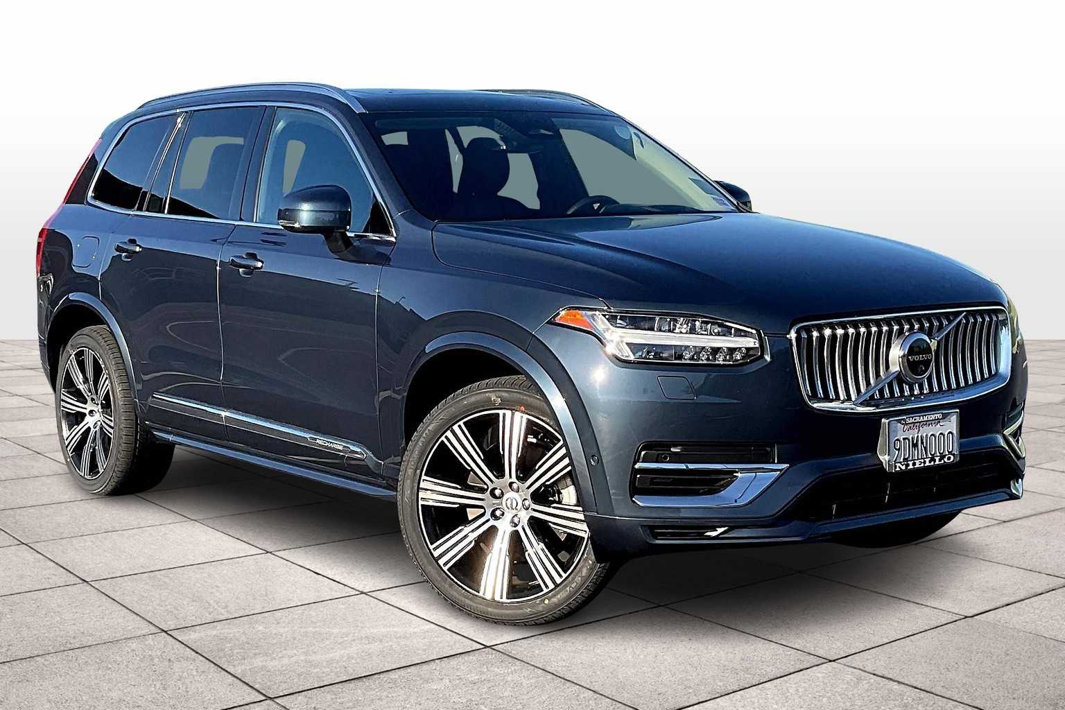 2023 Volvo XC90 Recharge Ultimate T8 photo 2