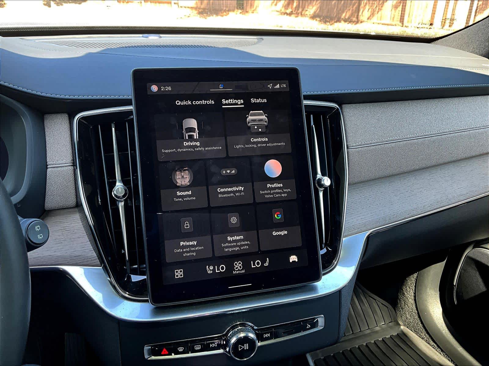 2026 Volvo XC90 Plus - Photo 38