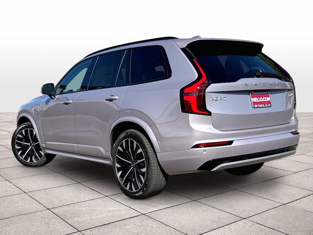 New 2026 Volvo XC90 plug-in hybrid T8 Ultra Dark Theme 6-Seater SUV