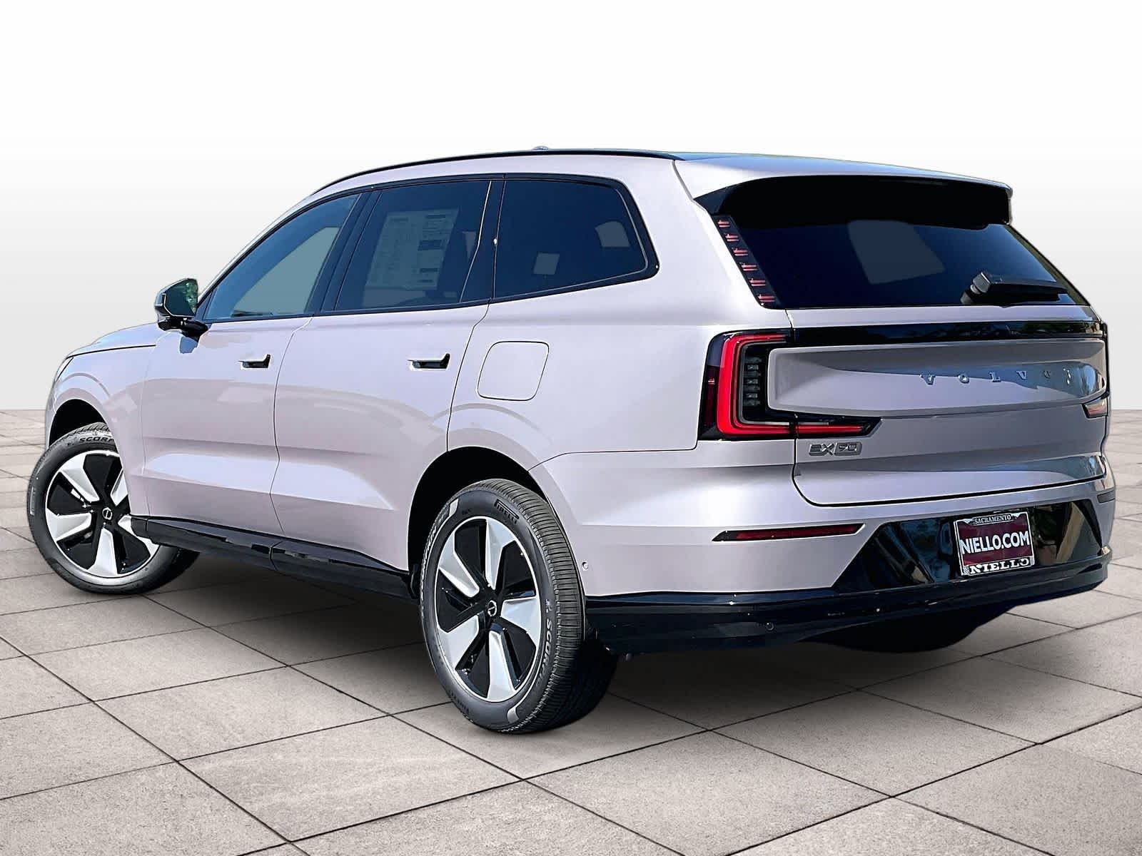 2026 Volvo EX90 Single Motor Plus 7-Seater photo 2