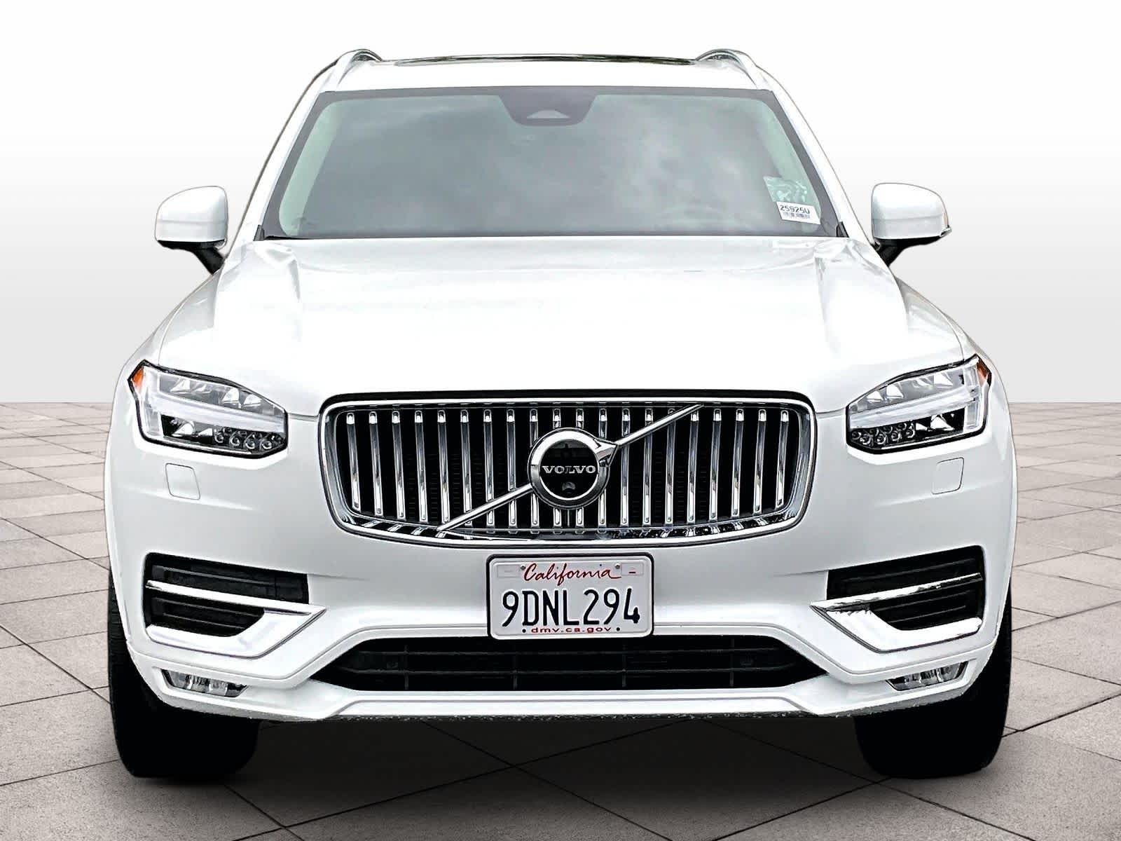 2023 Volvo XC90 Ultimate photo 2