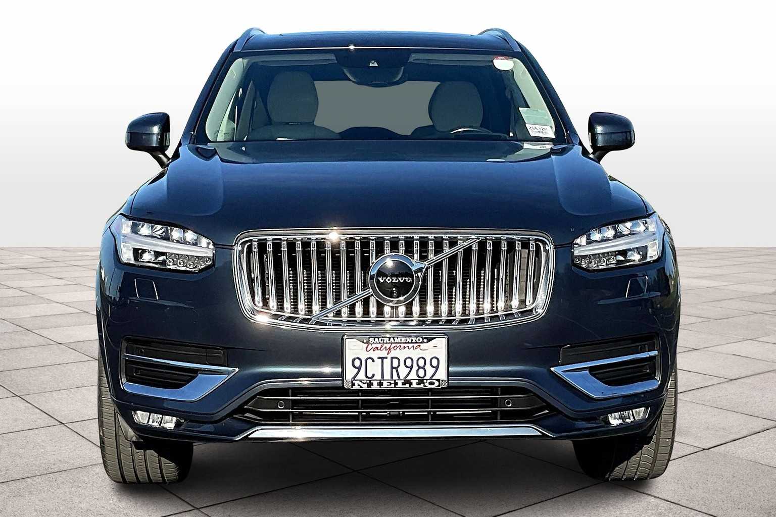 2022 Volvo XC90 Inscription T6 AWD photo 3
