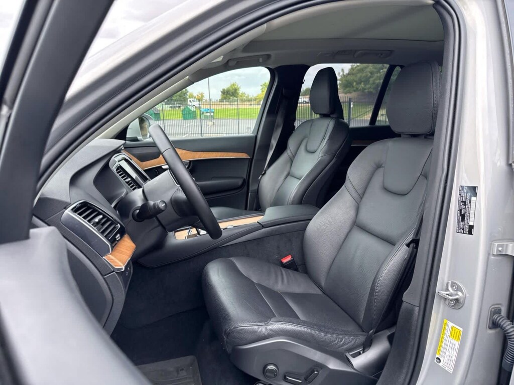 Used 2025 Volvo XC90 Plug-In Hybrid Plus T8 AWD 7-Seater