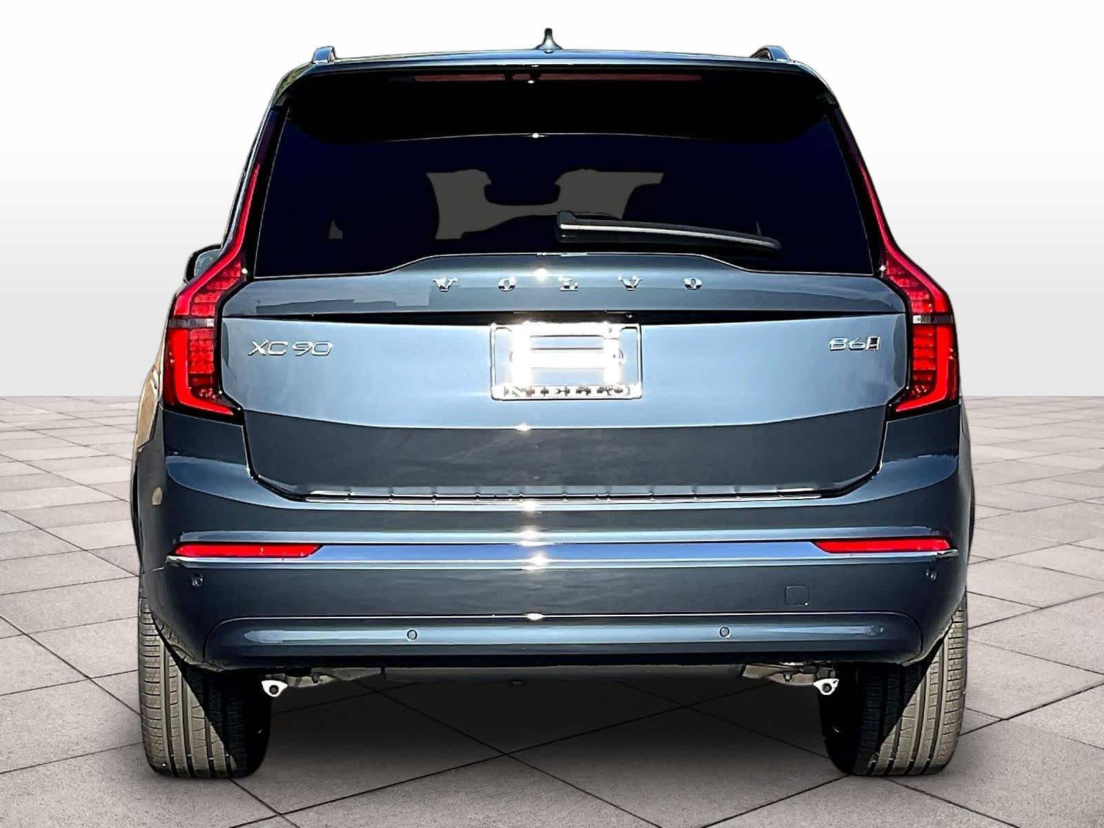 2026 Volvo XC90 B6 Plus 7-Seater photo 5