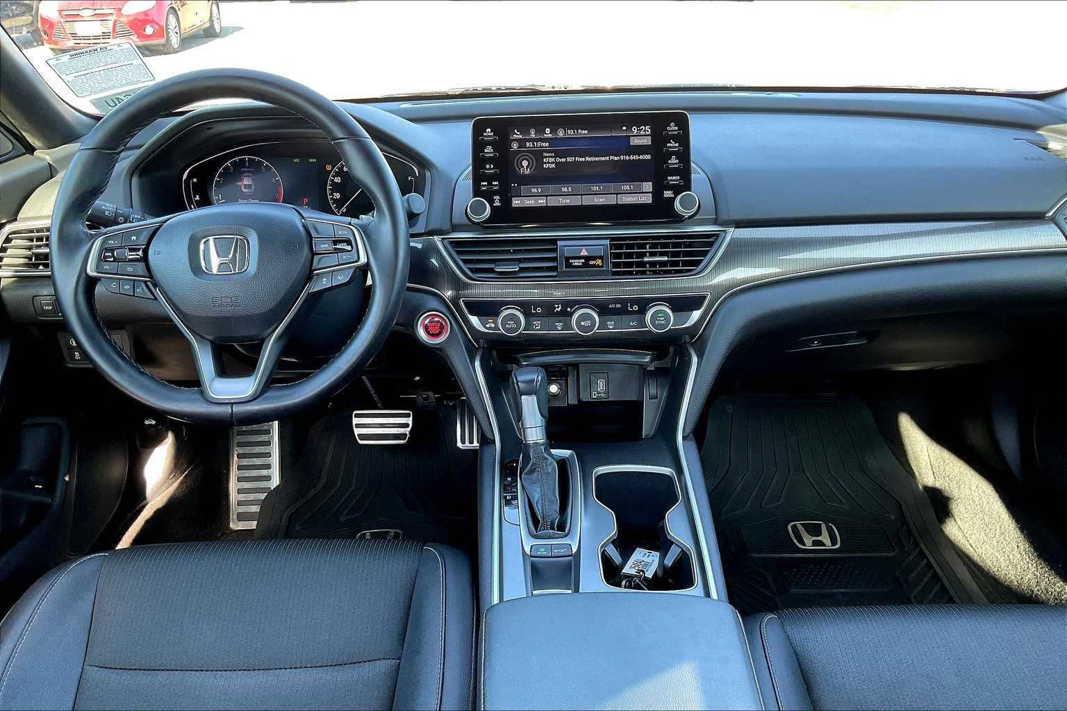 2020 Honda Accord Sport photo 3