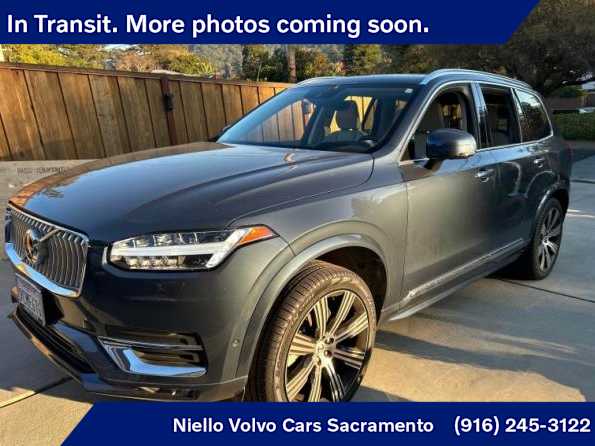 2022 Volvo XC90 Inscription's photo