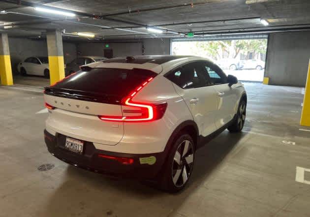 2023 Volvo C40 Recharge Pure Electric Plus photo 4