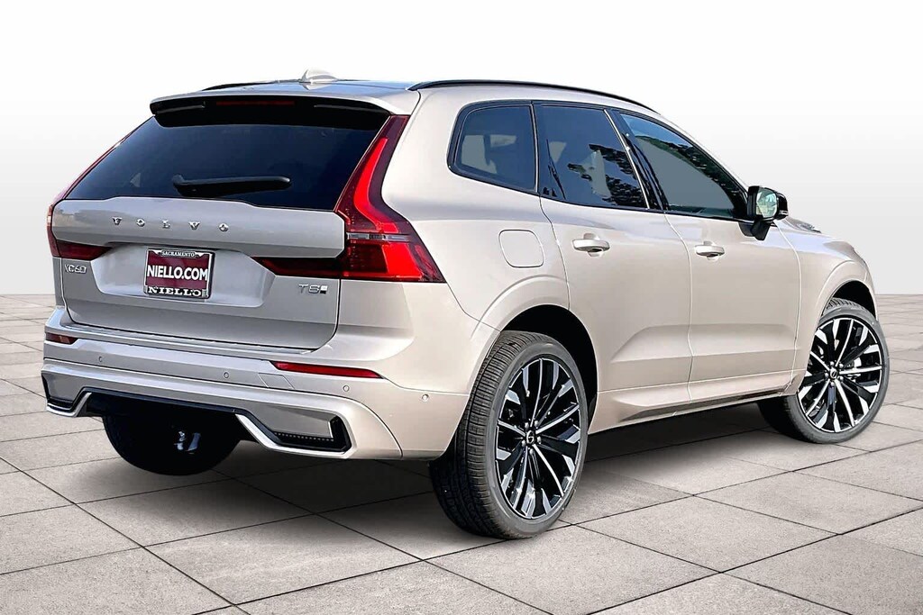 New 2026 Volvo XC60 plug-in hybrid T8 Ultra SUV