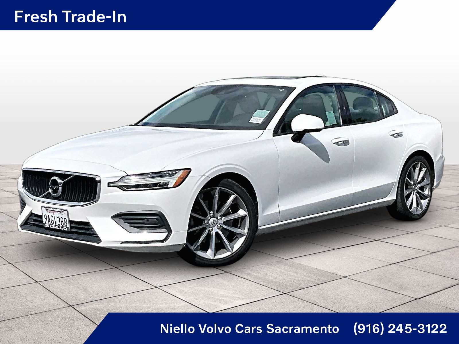 2019 Volvo S60 Momentum photo 1