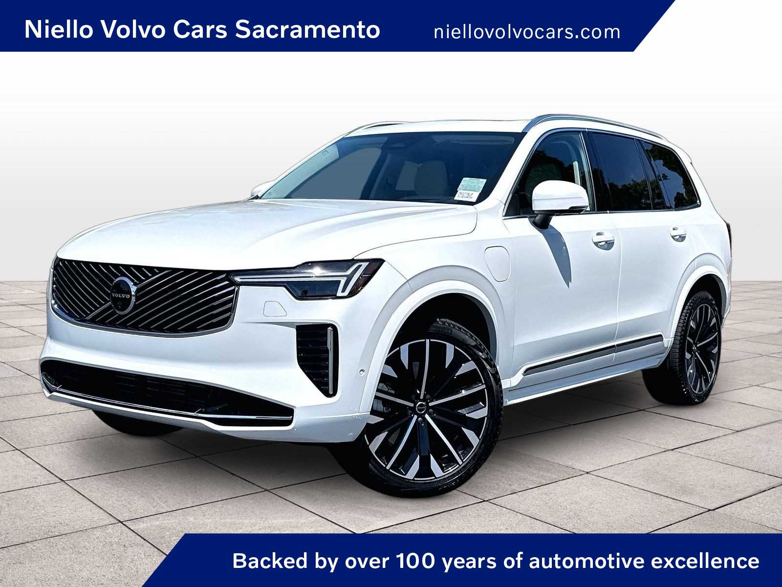 2026 Volvo XC90 T8 Recharge Ultra Bright 4WD's photo
