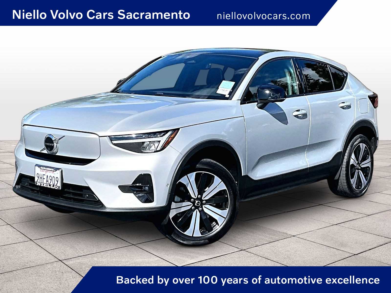 2023 Volvo C40 Recharge Pure Electric Plus photo 1