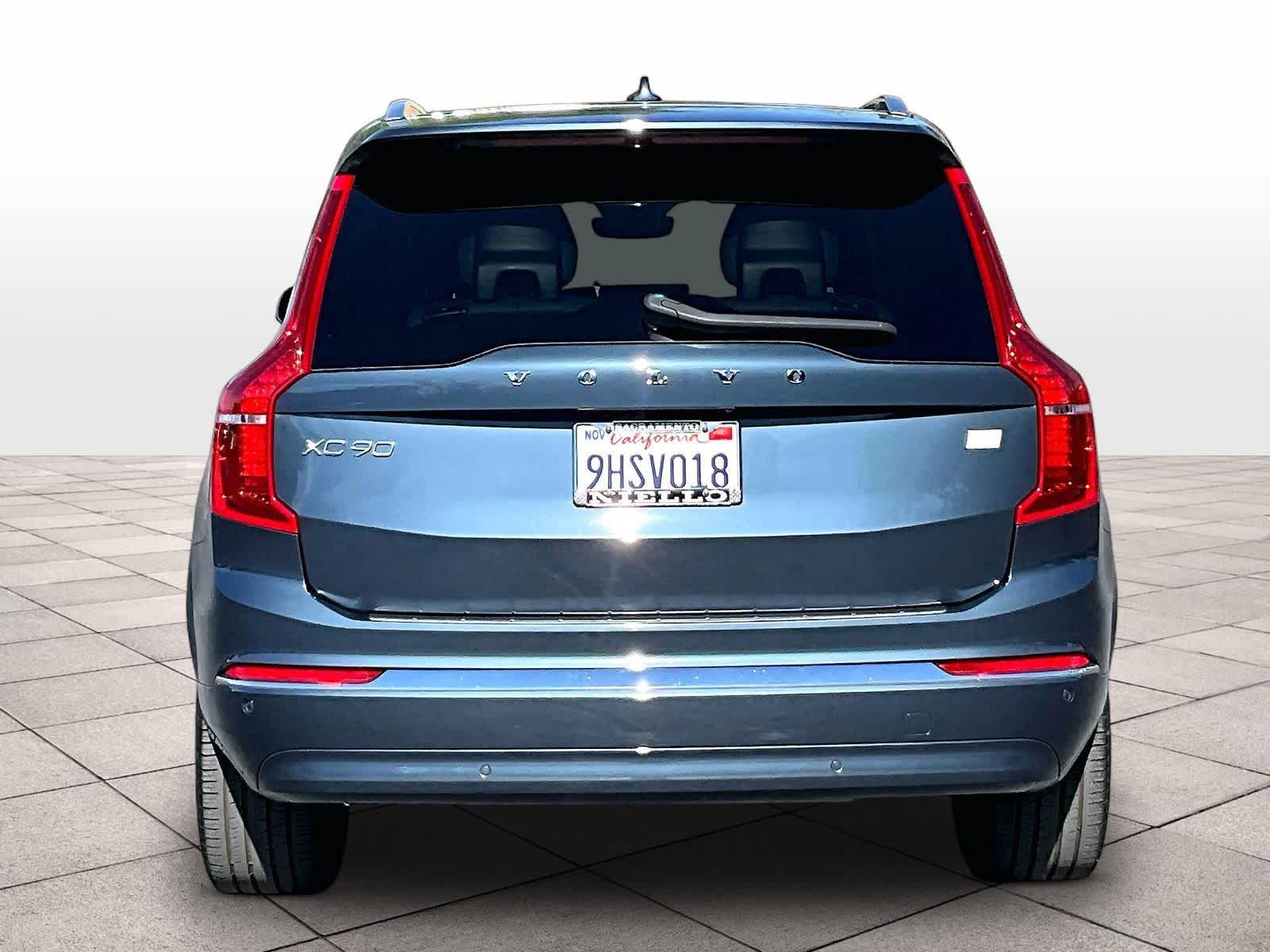 2024 Volvo XC90 Recharge Plug-In Hybrid Ultimate Bright Theme photo 4
