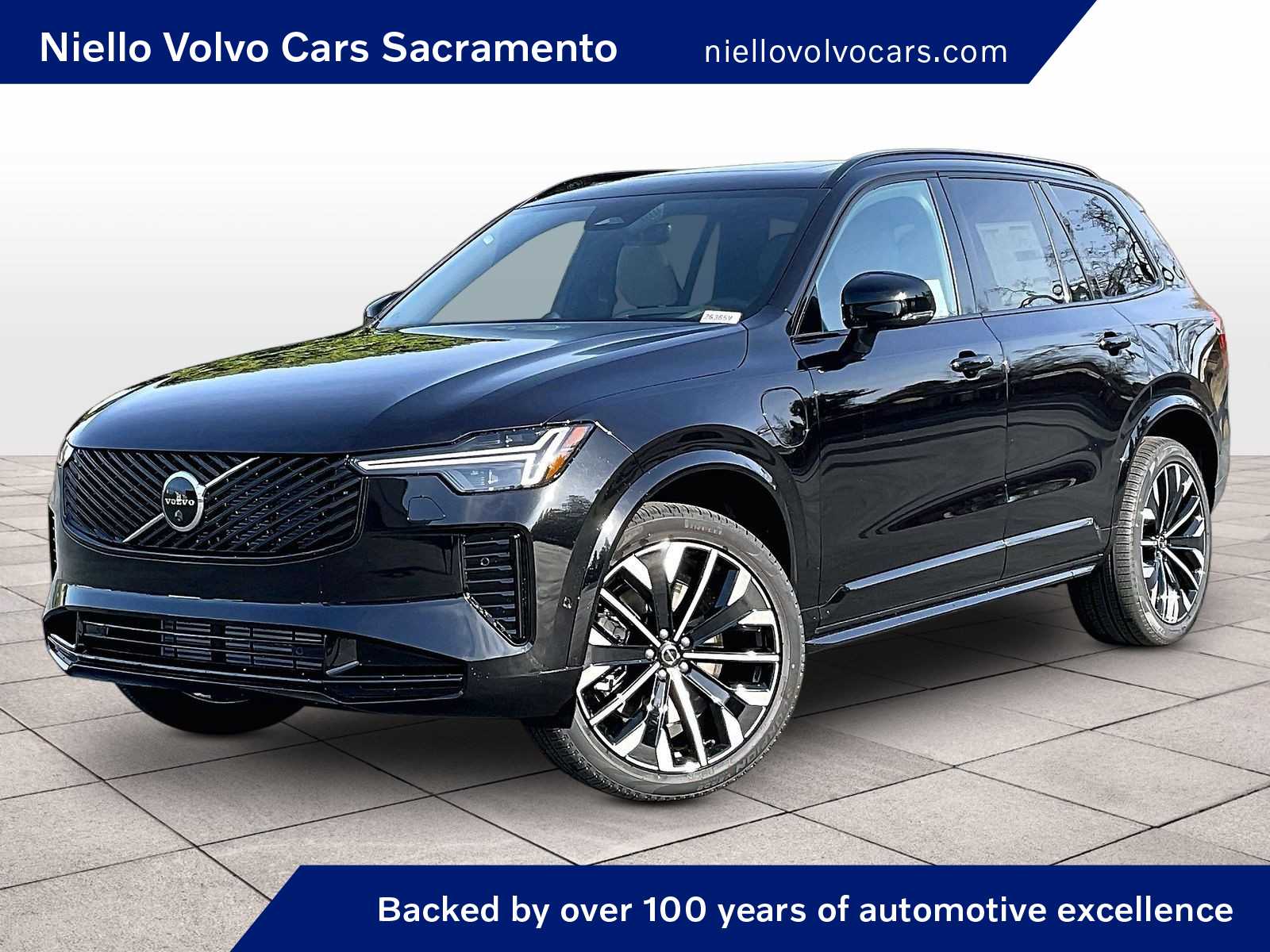 2026 Volvo XC90 T8 Recharge Ultra Dark 4WD's photo