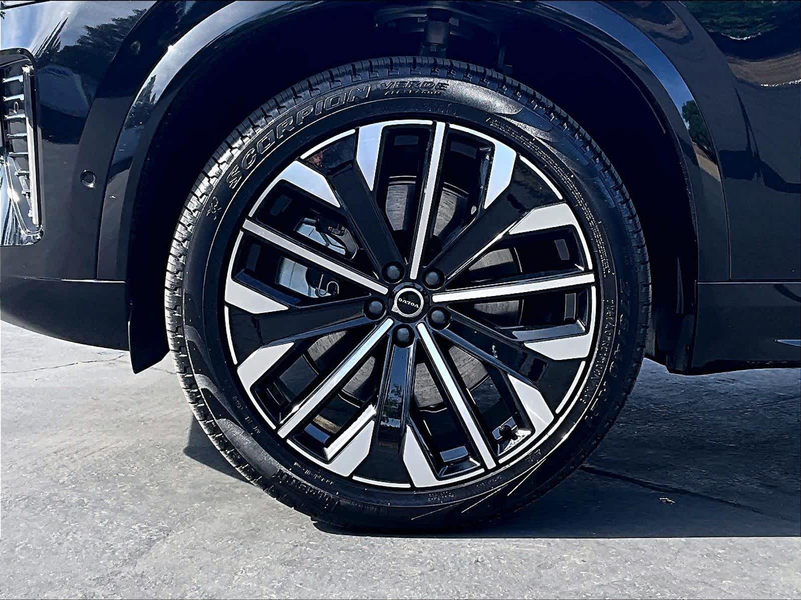 2026 Volvo XC90 Ultra - Photo 9