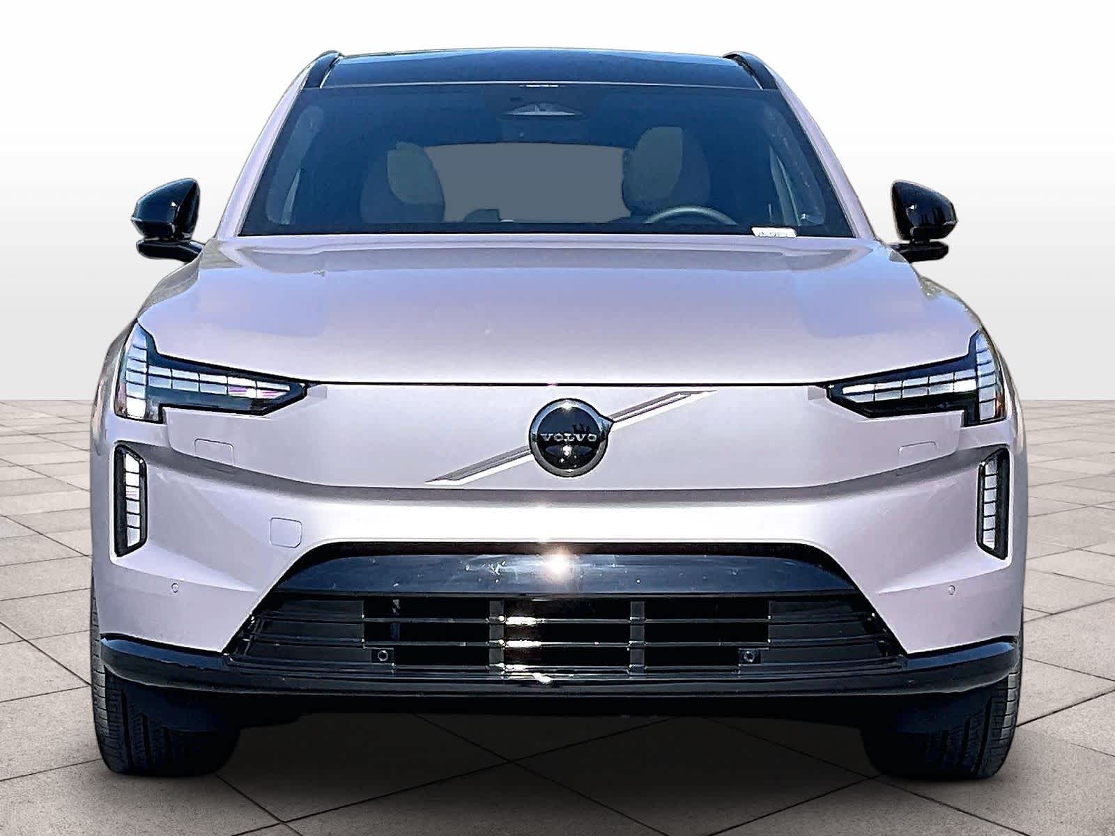 2026 Volvo EX90 Single Motor Plus 7-Seater photo 4