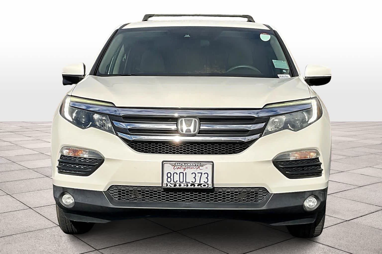 2017 Honda Pilot EX photo 3