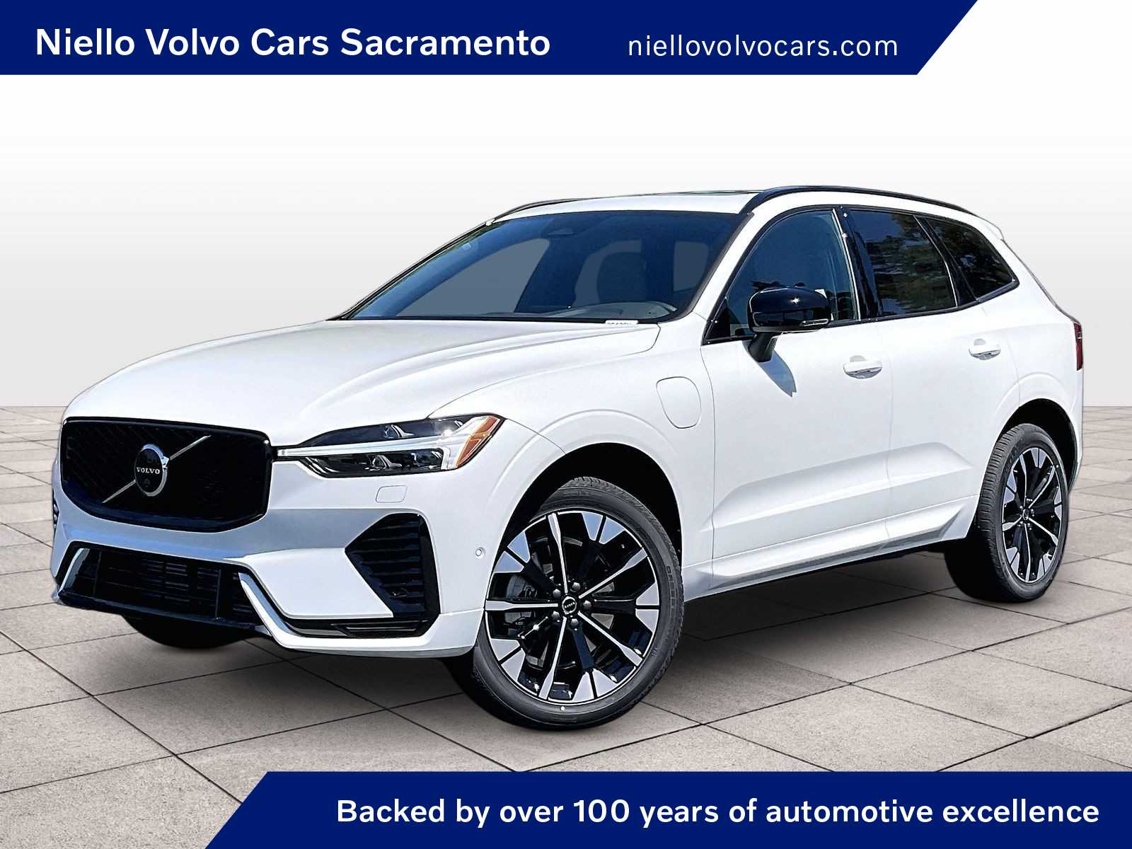 2026 Volvo XC60 T8 Plus Dark AWD's photo