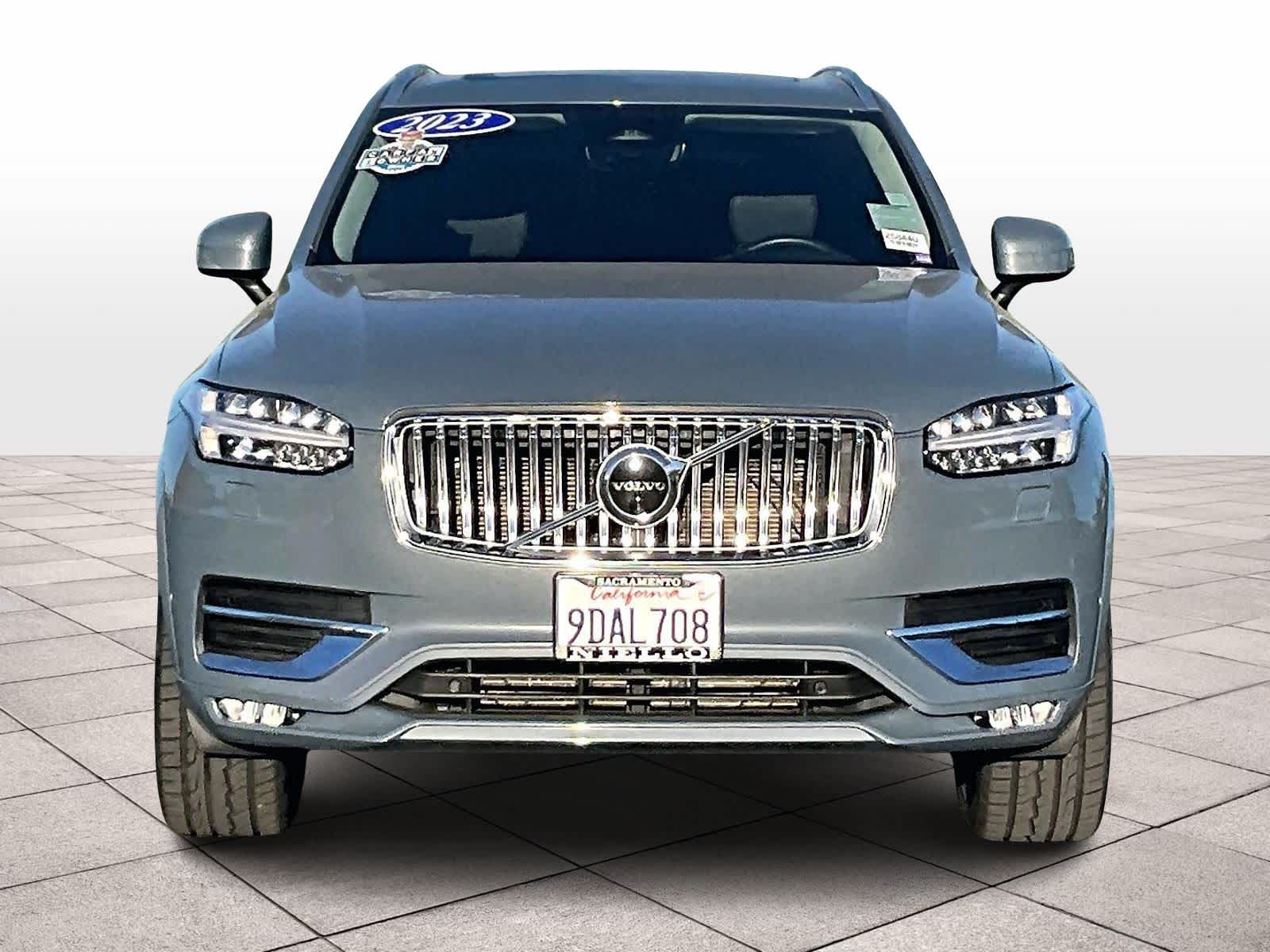 2023 Volvo XC90 Plus photo 2