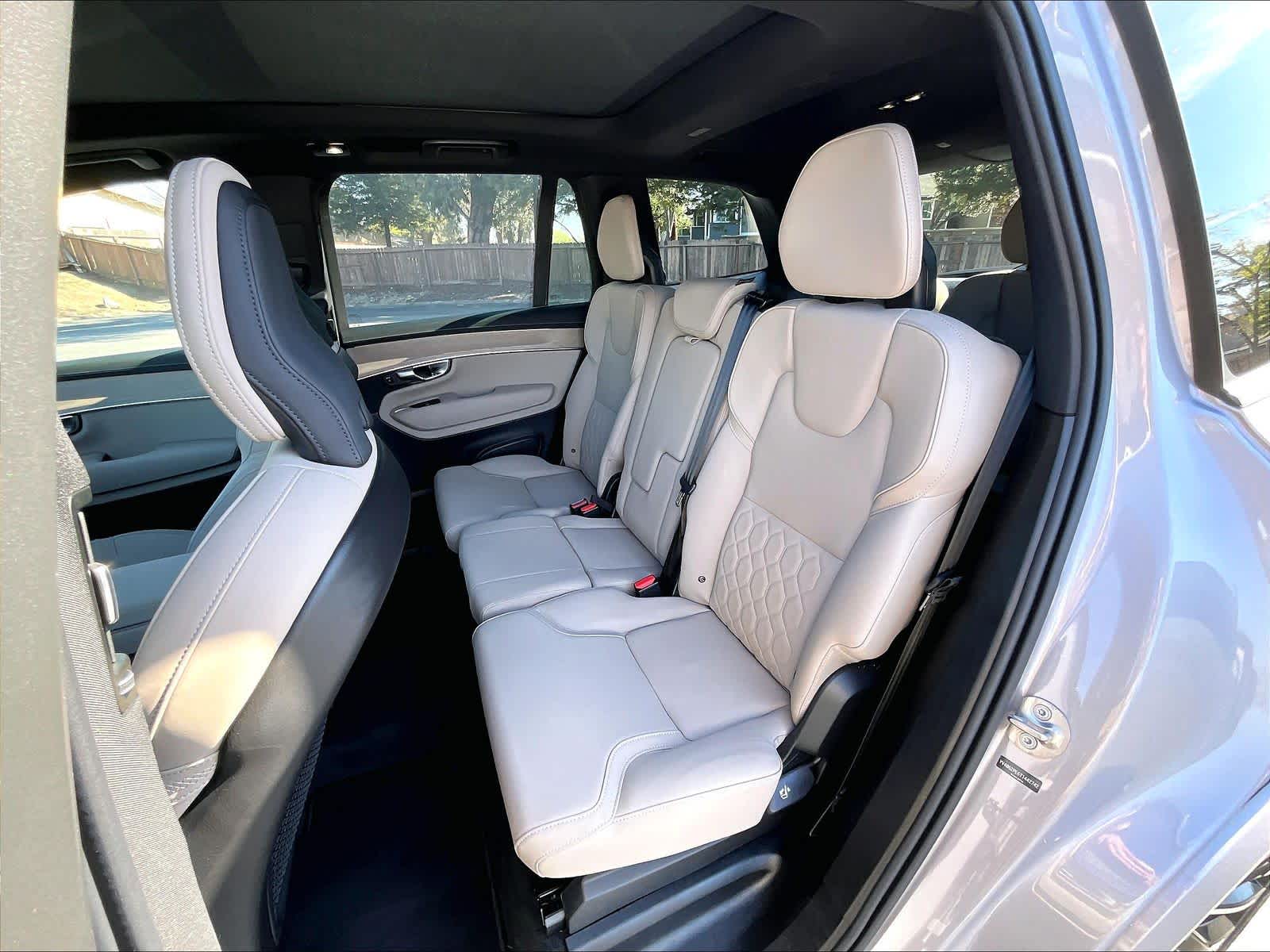 2026 Volvo XC90 Plus - Photo 28