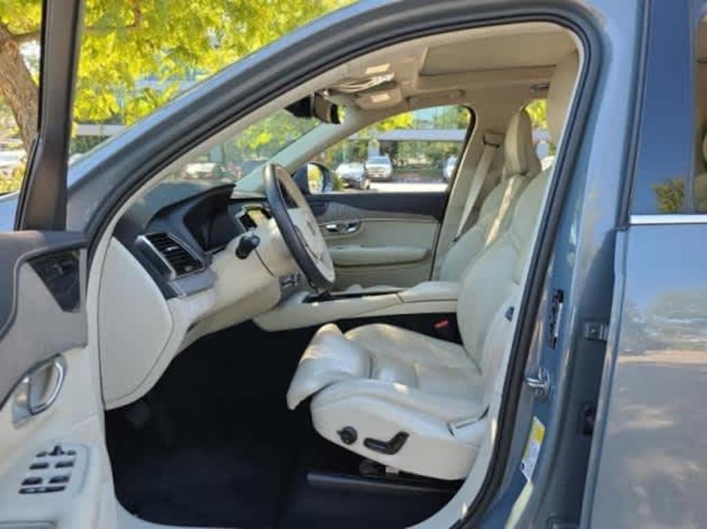 Certified 2022 Volvo XC90 Inscription