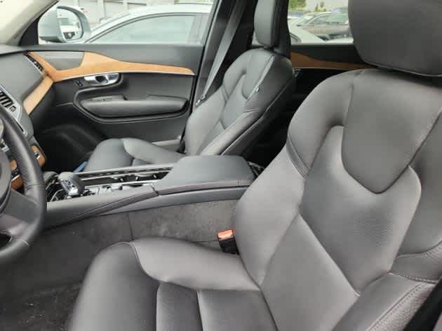 2024 Volvo XC90 Recharge Plus T8 photo 3