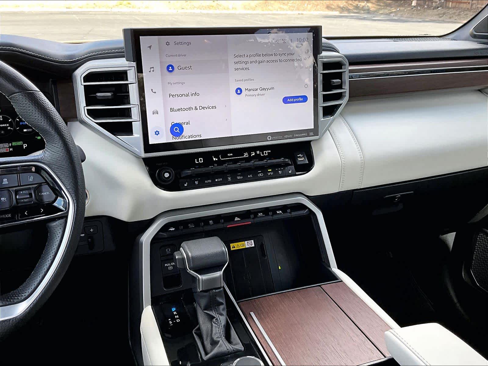 2023 Toyota Sequoia Capstone photo 6