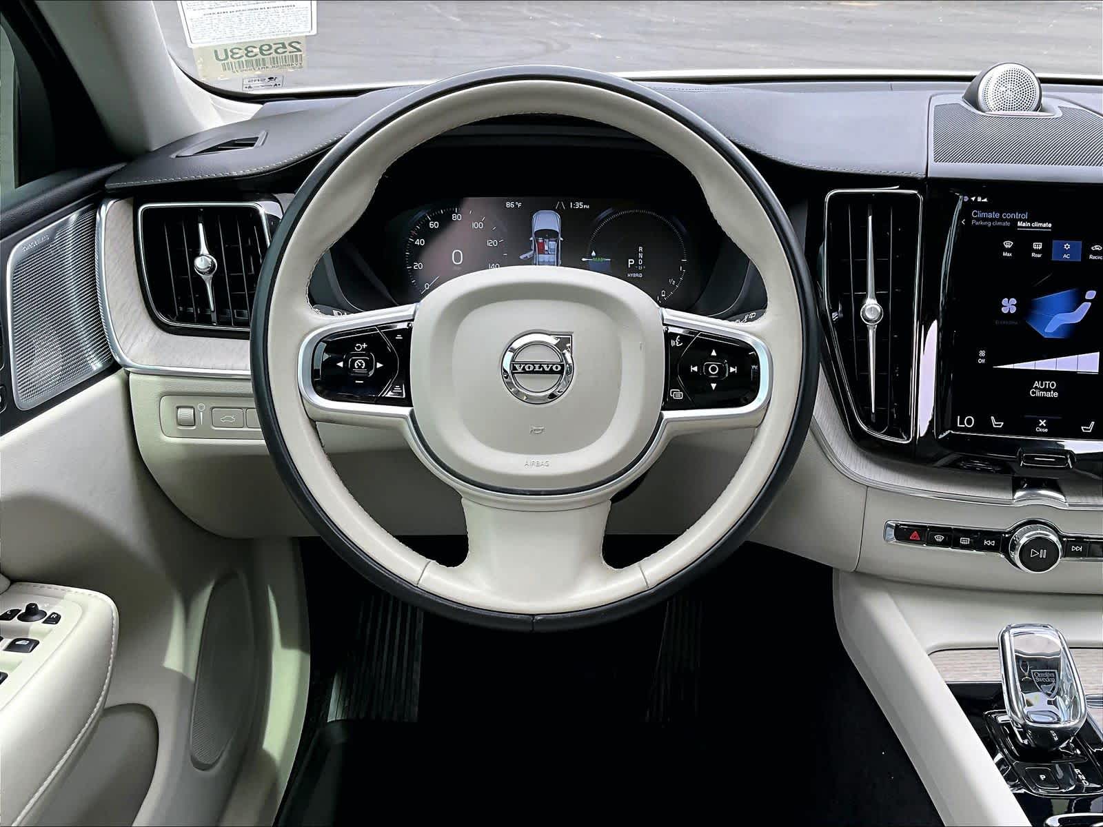 2021 Volvo XC60 Inscription photo 5