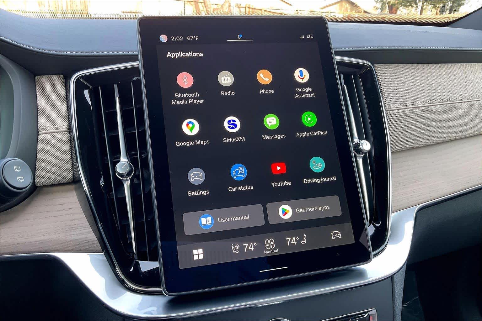 2025 Volvo XC90 Core - Photo 34