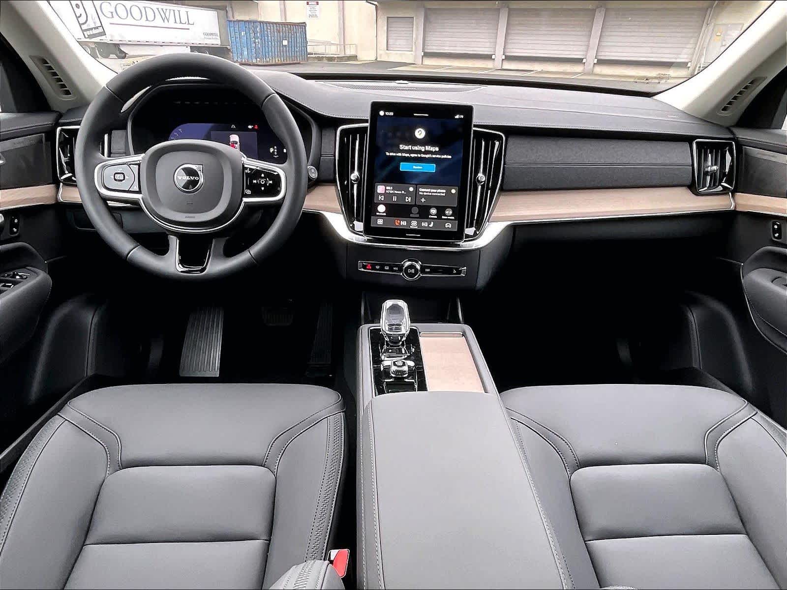 2026 Volvo XC90 B5 Plus 7-Seater photo 6