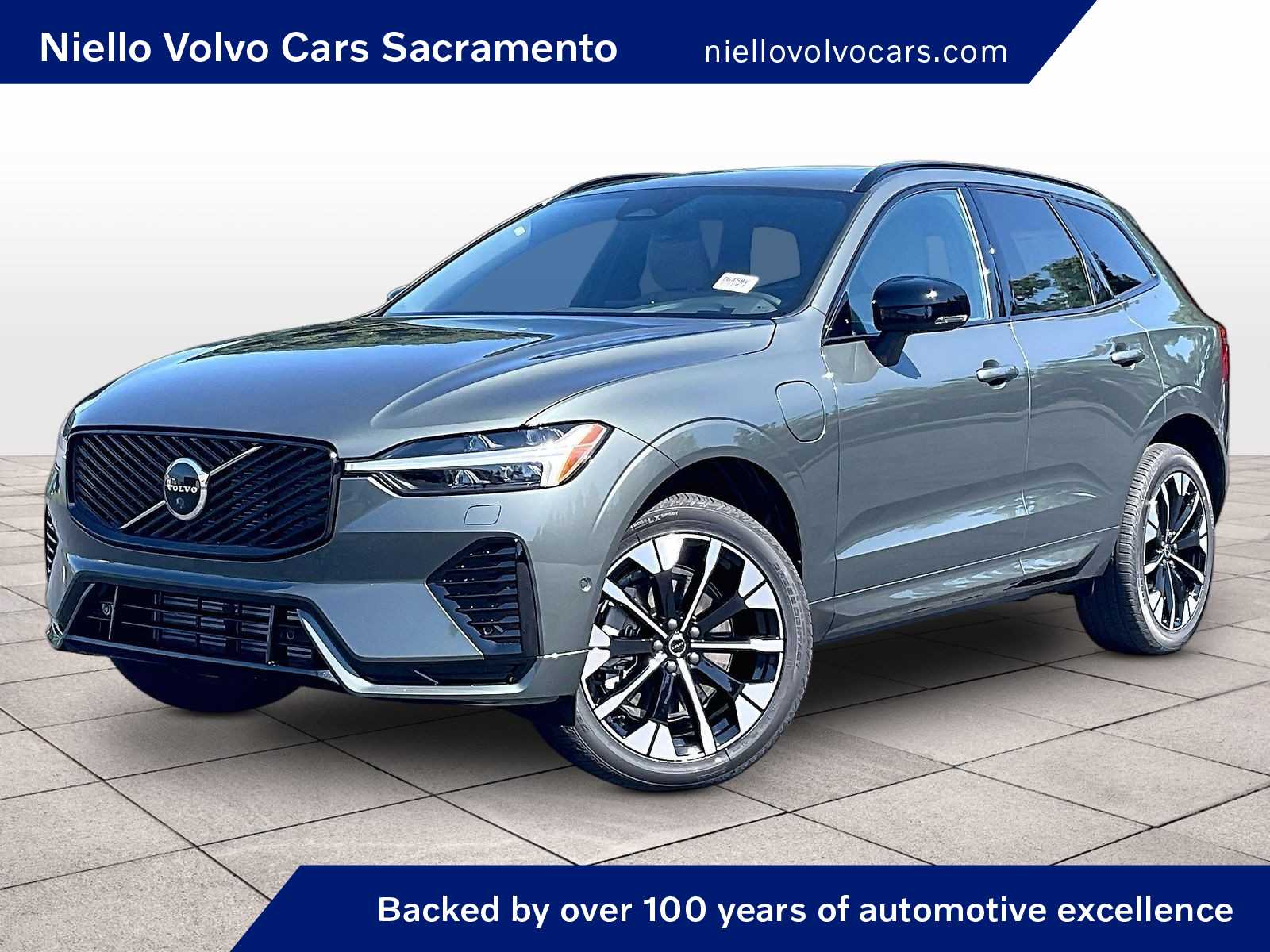 2026 Volvo XC60 T8 Plus Dark AWD's photo