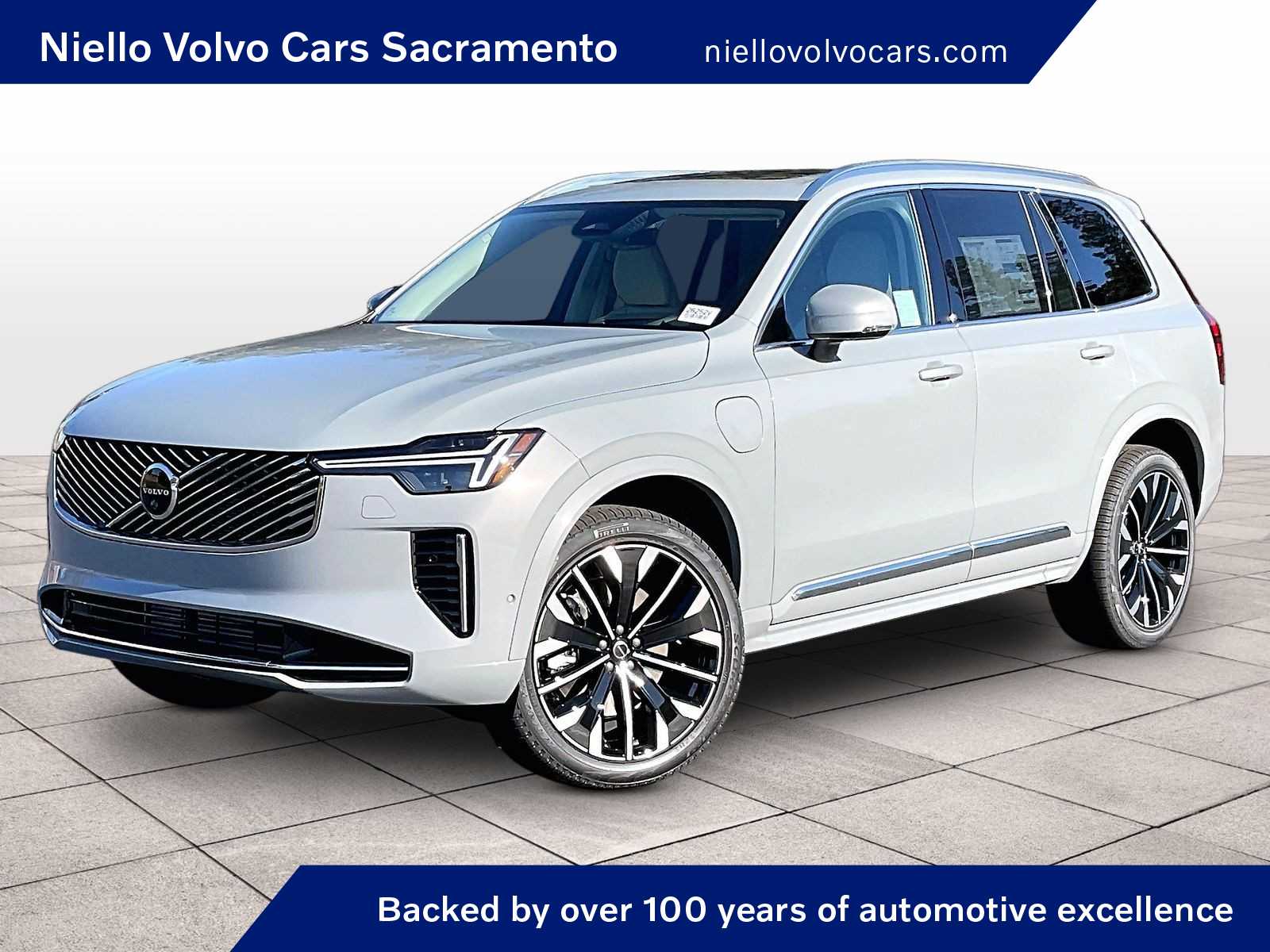 2026 Volvo XC90 T8 Recharge Ultra Bright 4WD's photo