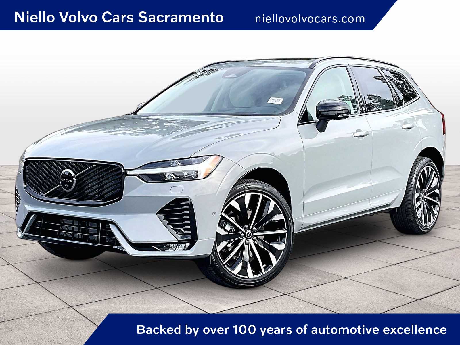2026 Volvo XC60 B5 Ultra Dark AWD's photo