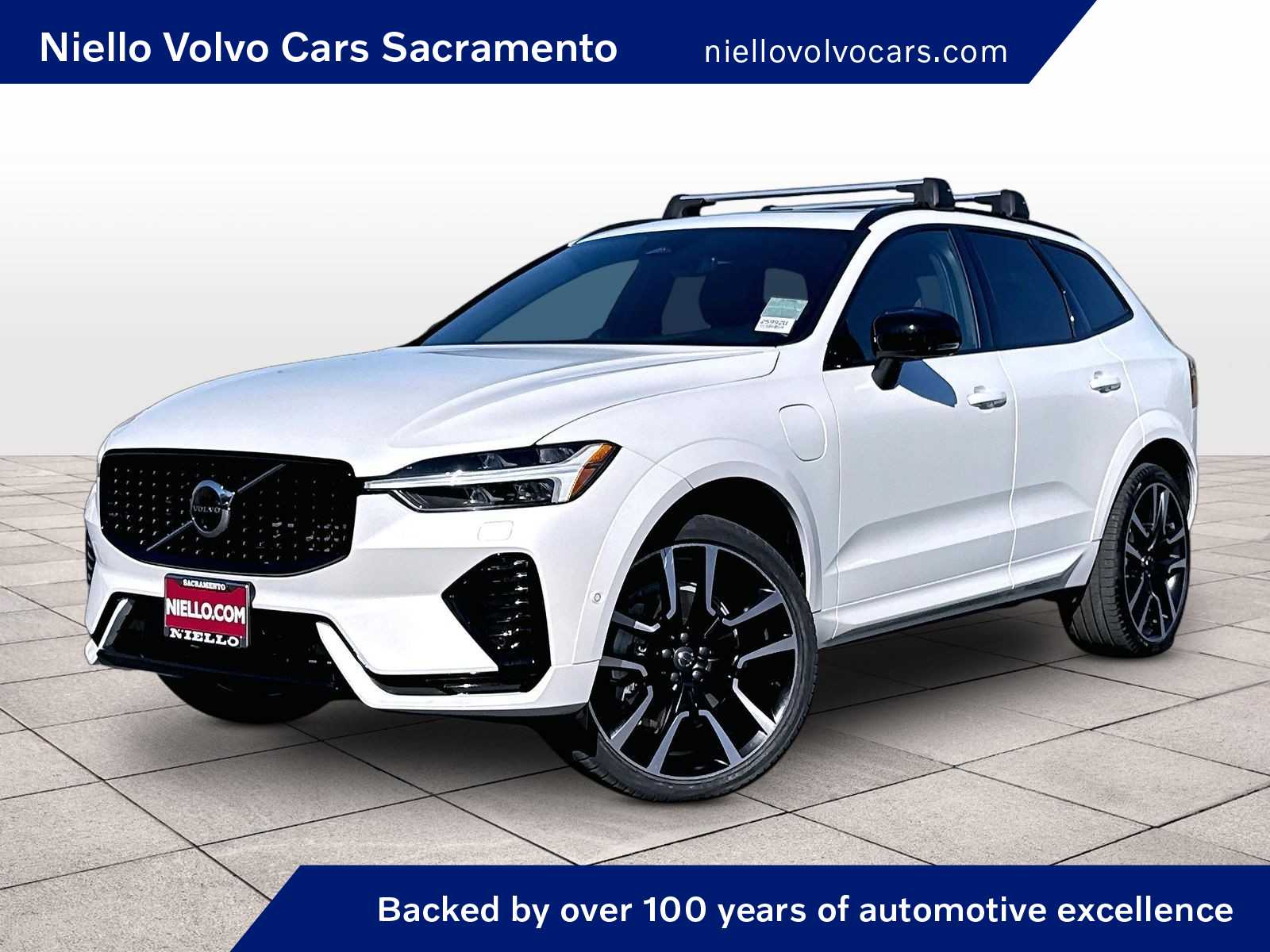 2025 Volvo XC60 T8 Ultra Dark AWD's photo