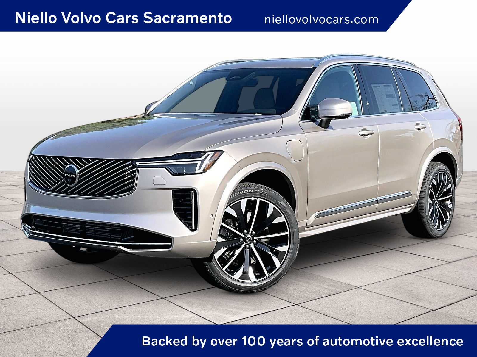 2026 Volvo XC90 T8 Recharge Plus Bright 7-Seat 4WD's photo