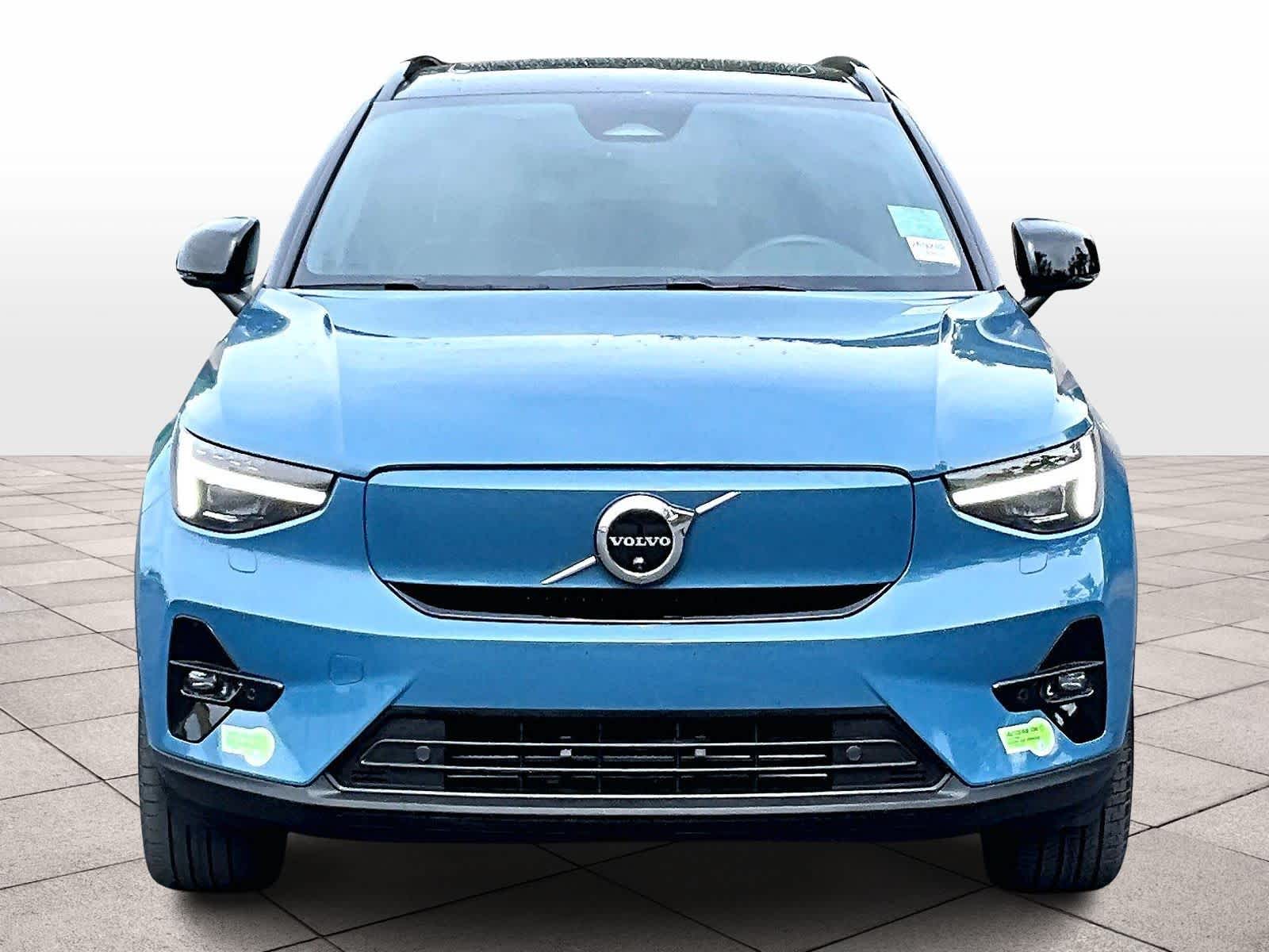 2023 Volvo XC40 Recharge Pure Electric Ultimate photo 2