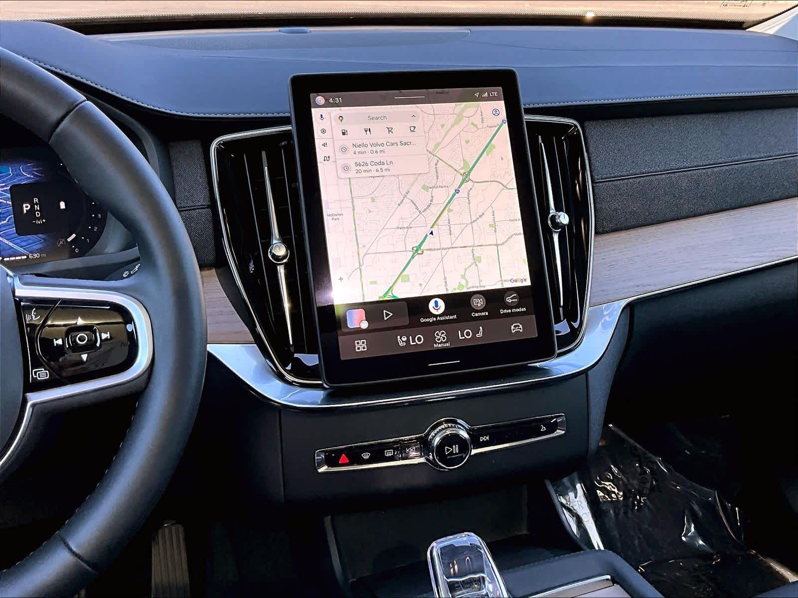 2025 Volvo XC90 Core - Photo 7