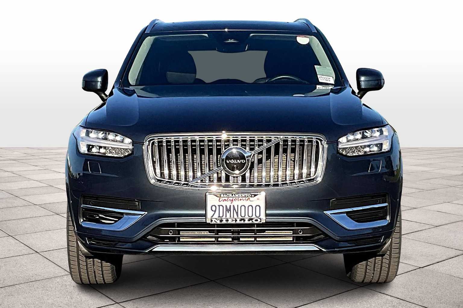 2023 Volvo XC90 Recharge Ultimate T8 photo 3
