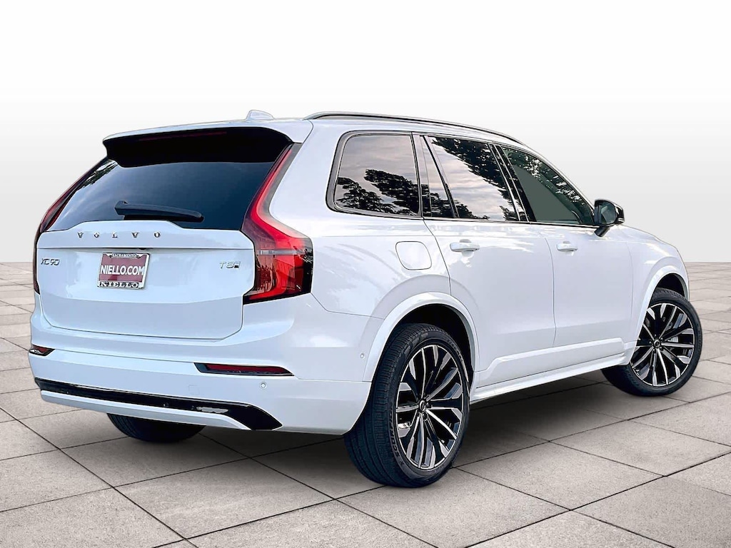 New 2026 Volvo XC90 plug-in hybrid T8 Ultra Dark Theme 6-Seater SUV
