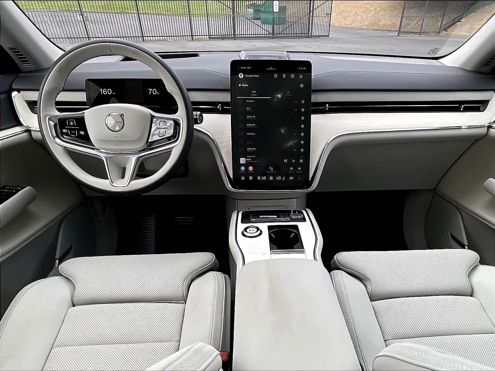 2025 Volvo EX90 Twin Motor Performance Ultra 7-Seater photo 5