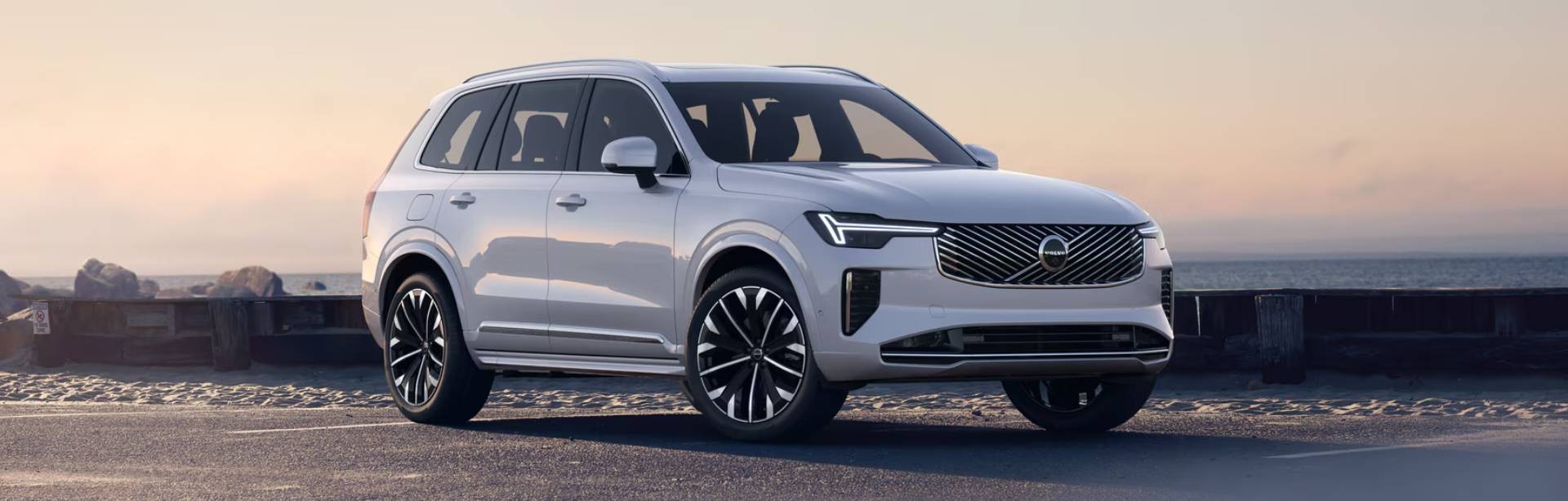 2026 Volvo XC90 plug-in hybrid