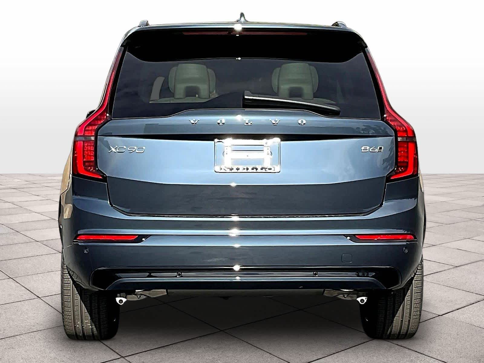 2026 Volvo XC90 B6 Ultra Dark Theme 7-Seater photo 5