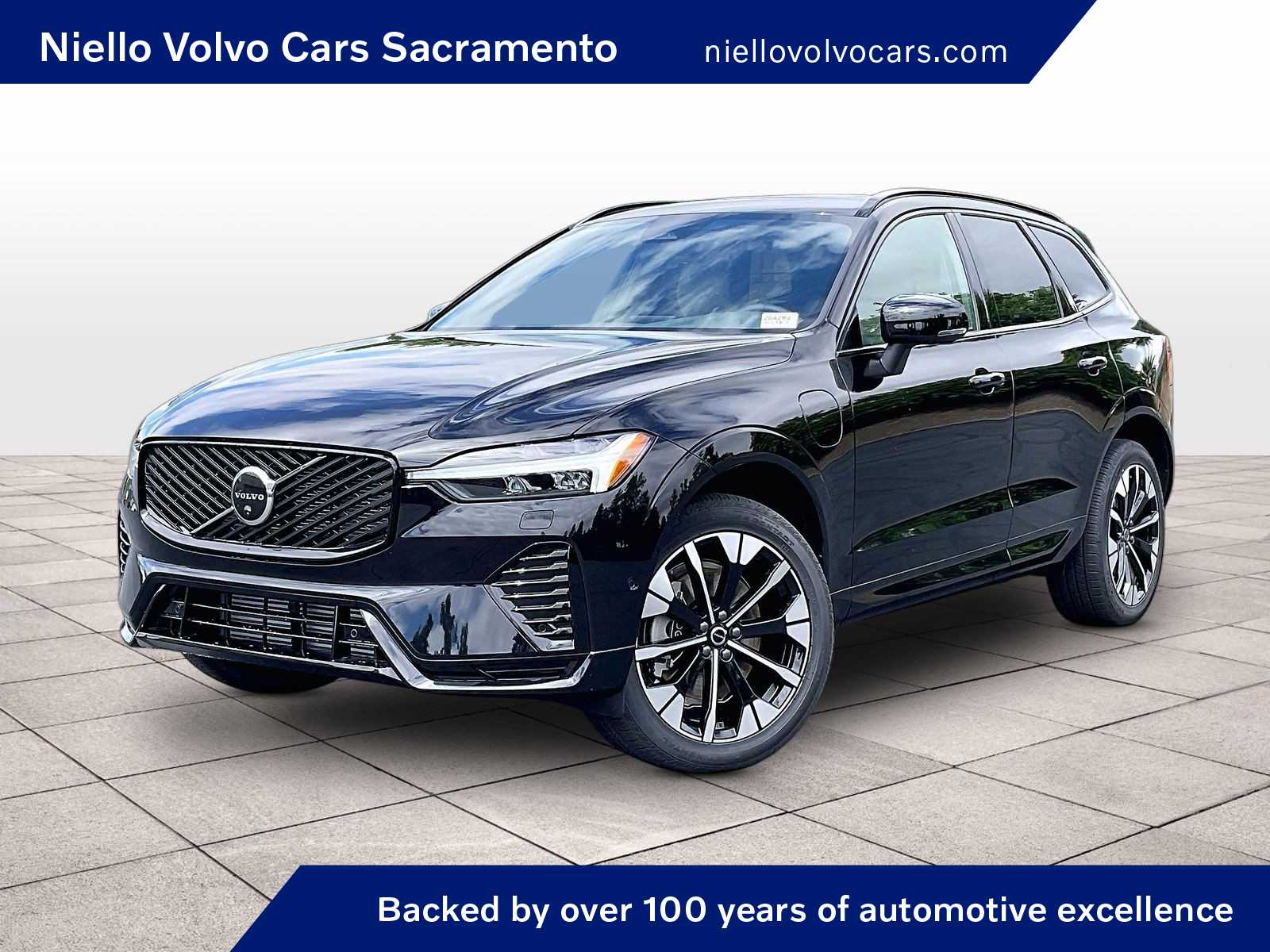 2026 Volvo XC60 T8 Plus Dark AWD's photo