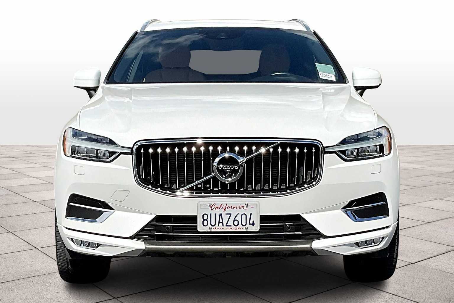 2020 Volvo XC60 Inscription T5 photo 3