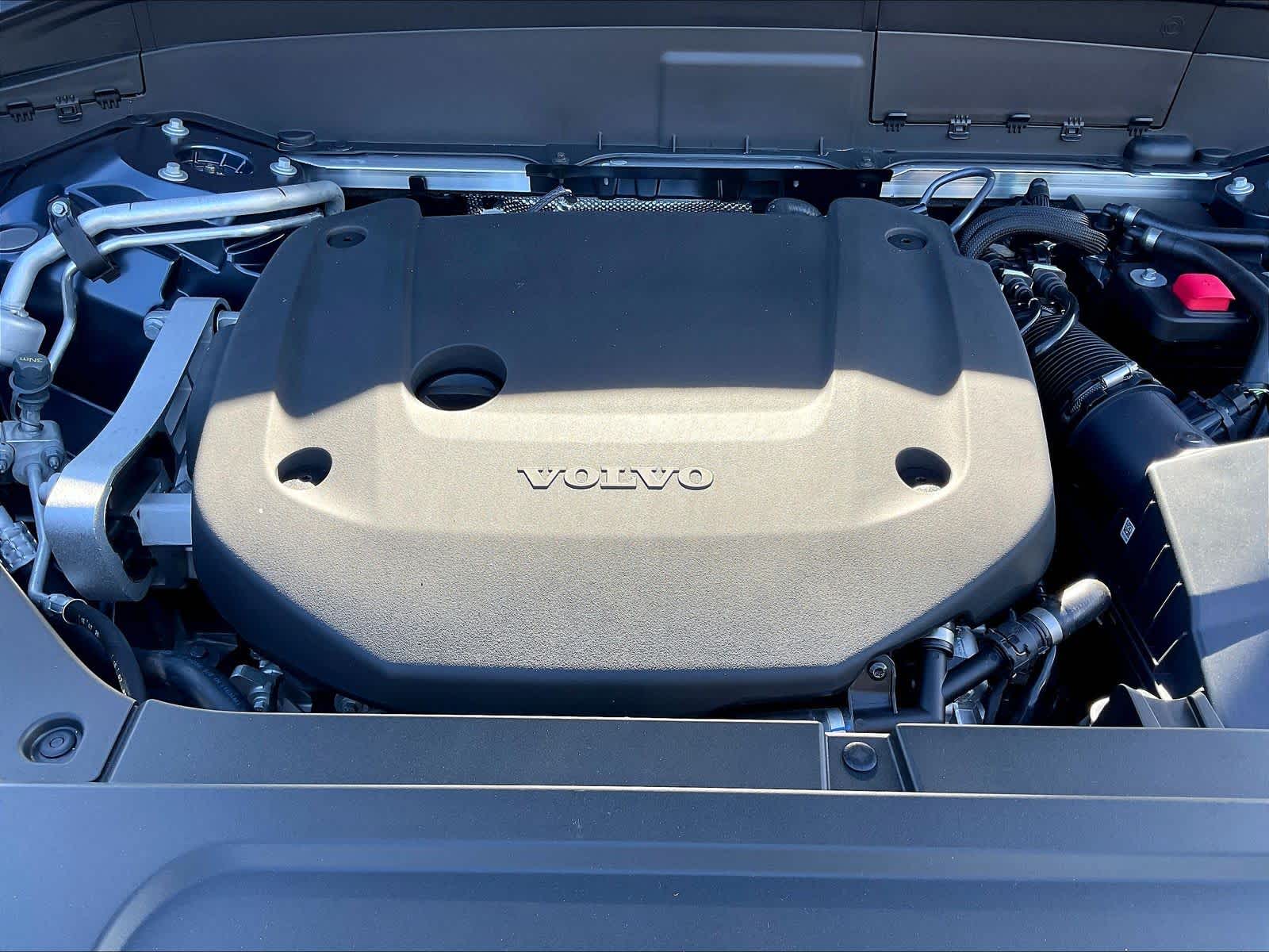 2026 Volvo XC90 Plus - Photo 13