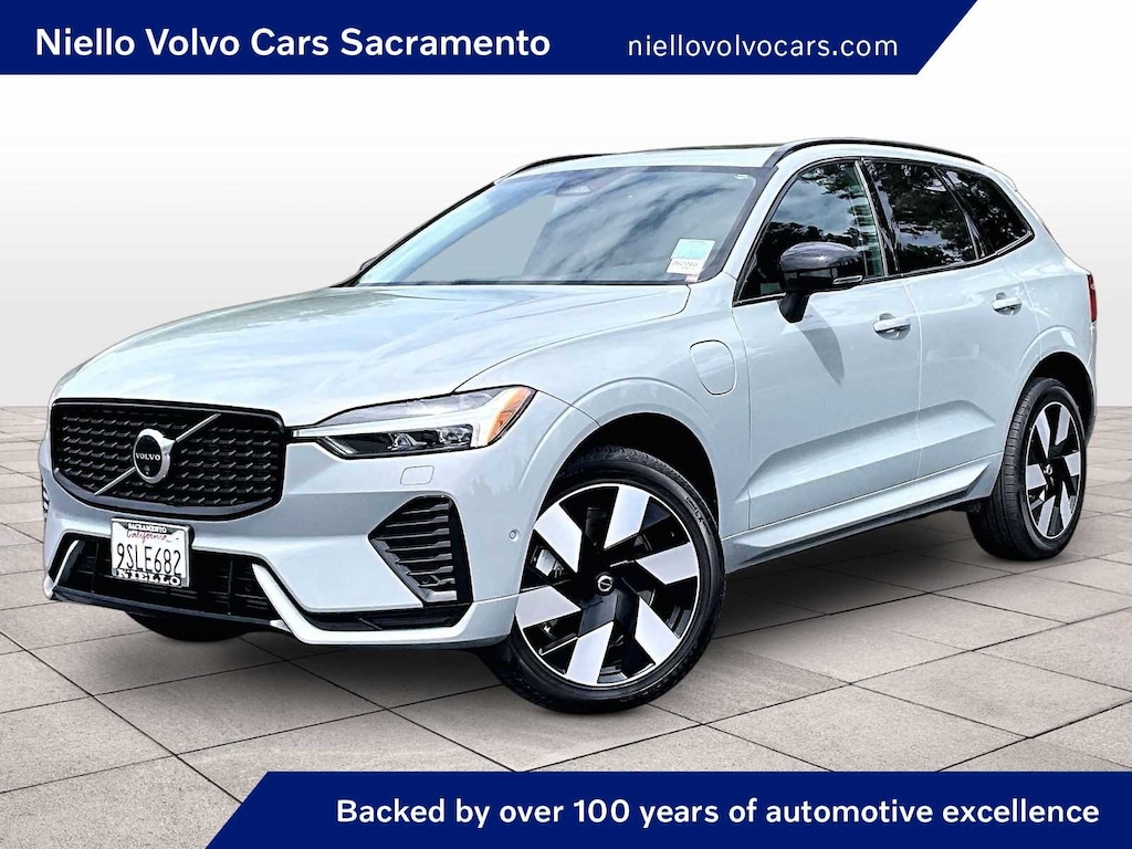 Used 2025 Volvo XC60 Plug-In Hybrid Plus T8 AWD